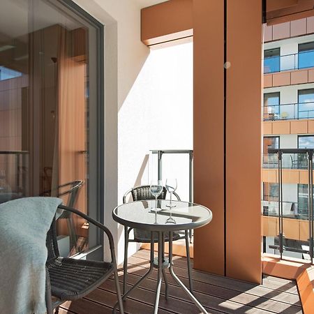 Blue Mandarin Riverside Гданськ Екстер'єр фото